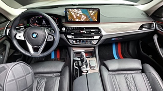 BMW 5-SERIES G30 2022