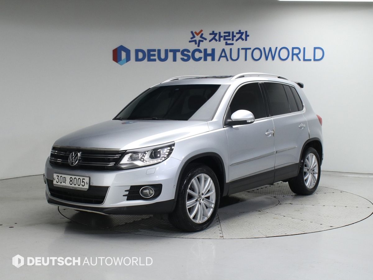 VOLKSWAGEN TIGUAN 2012