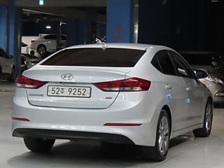 HYUNDAI AVANTE AD 2017