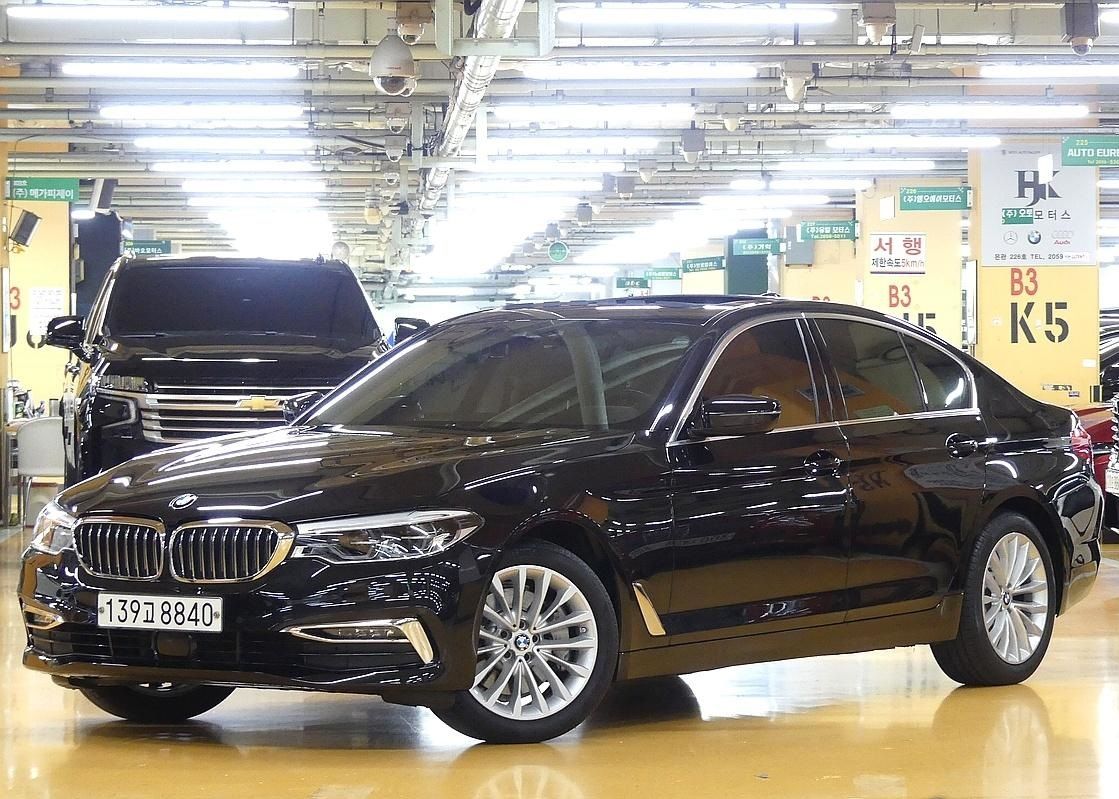 BMW 5-SERIES G30 2020