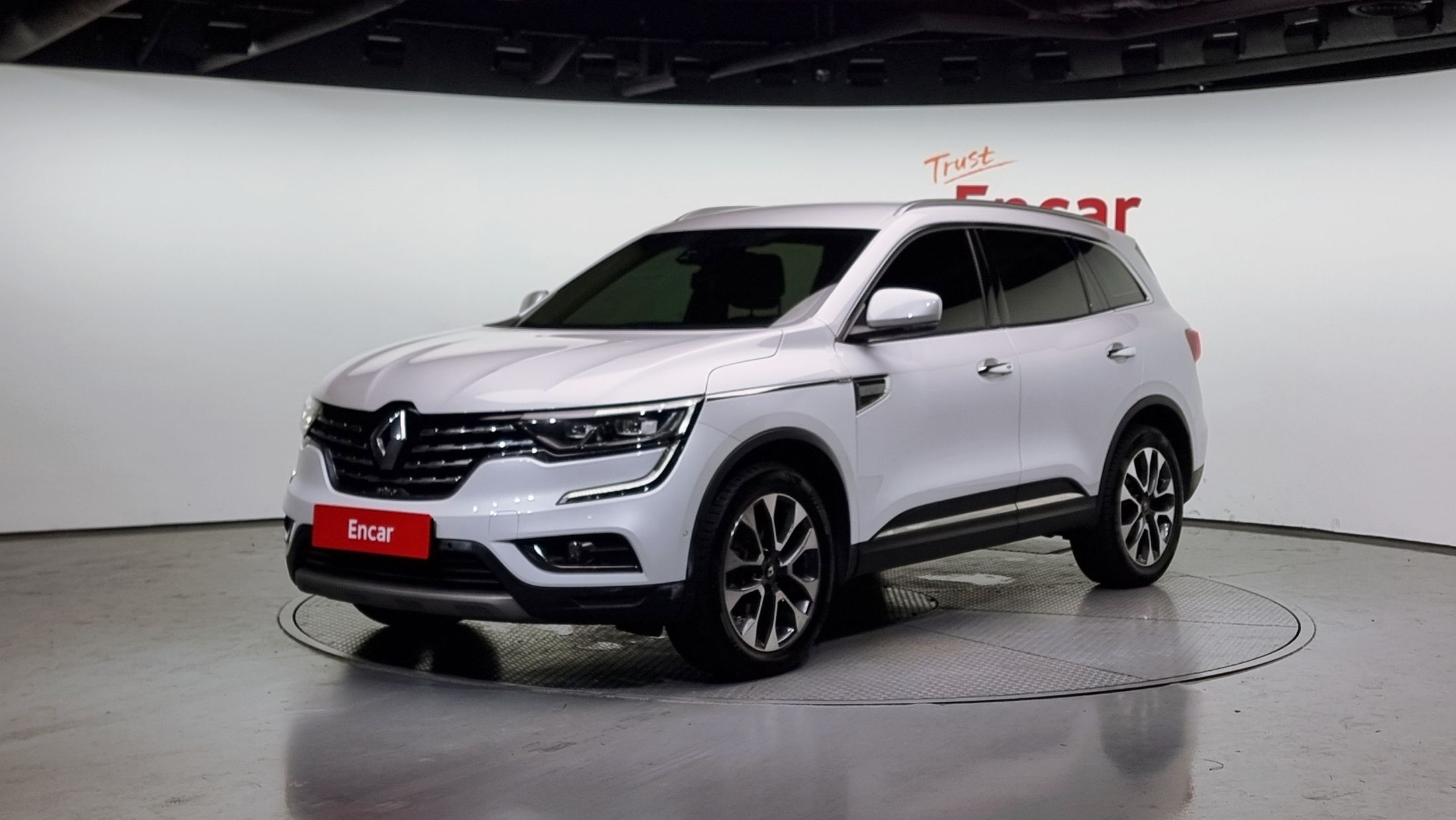 RENAULT SAMSUNG QM6