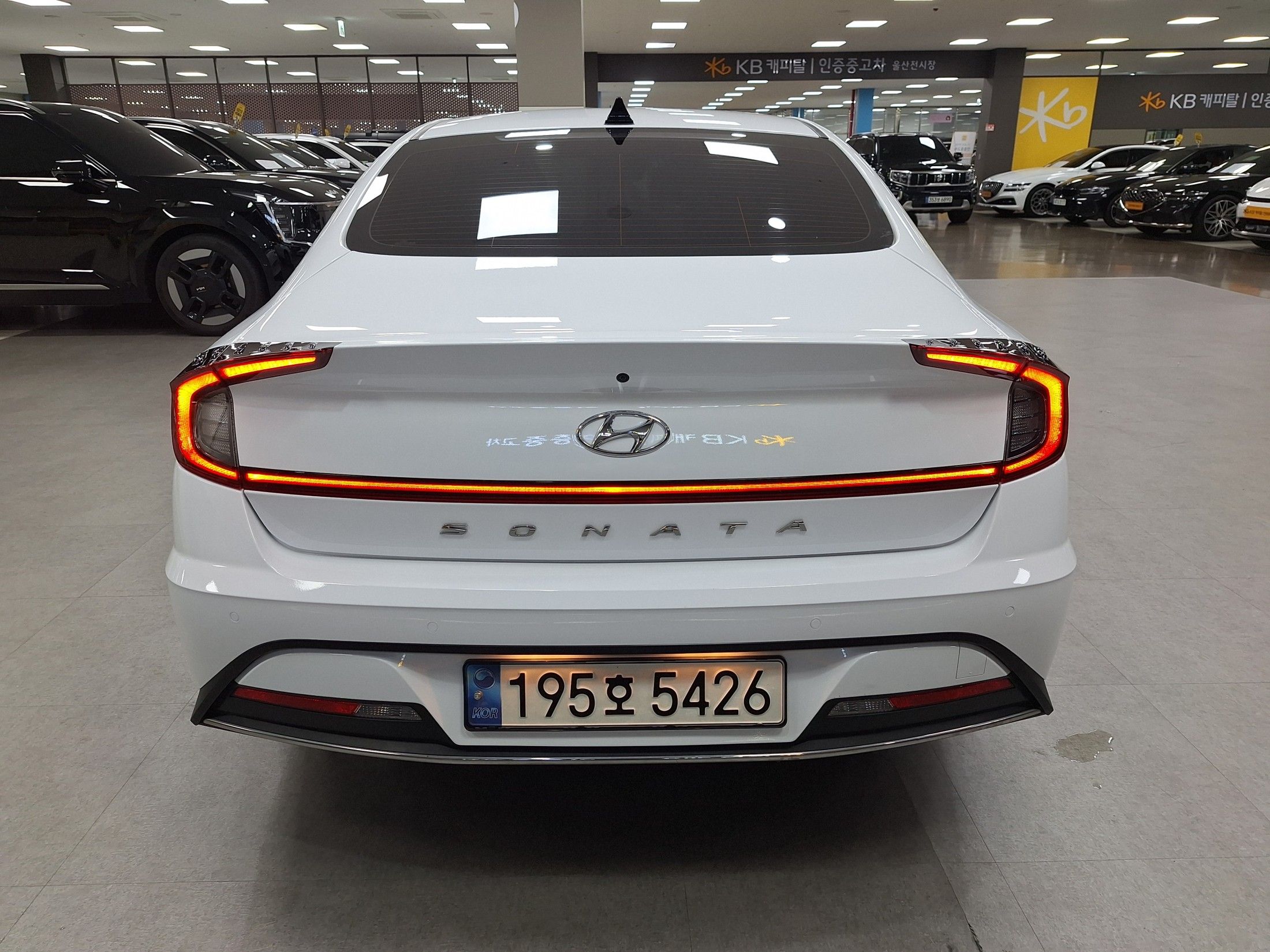 HYUNDAI SONATA DN8