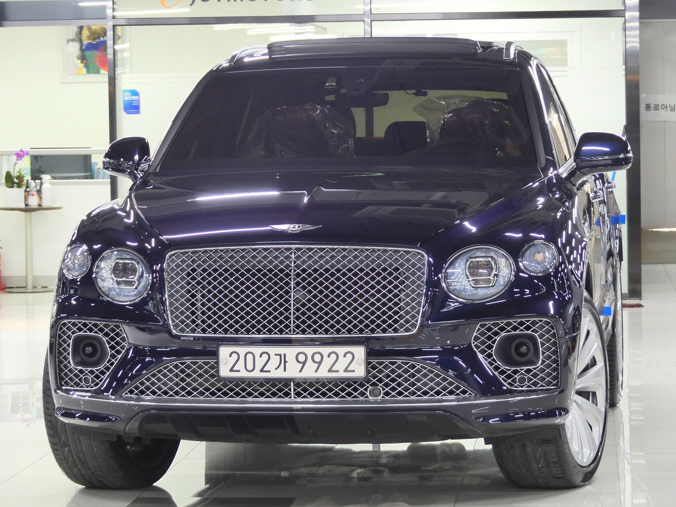 BENTLEY BENTAYGA