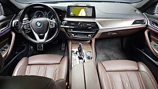 BMW 5-SERIES G30 2017