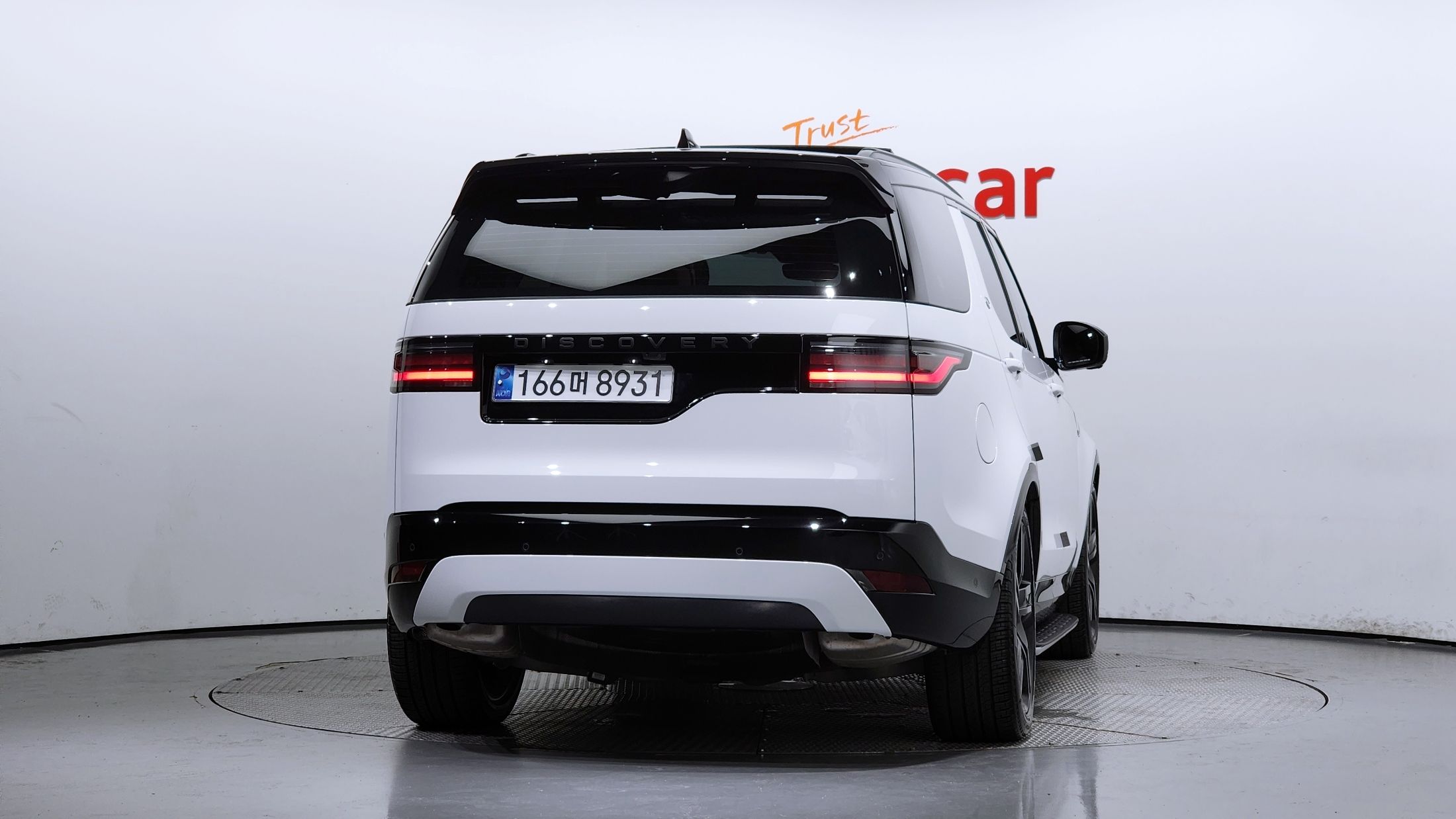 LAND ROVER DISCOVERY 5