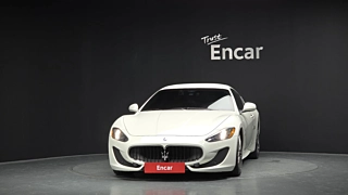 MASERATI GRANTURISMO  2016