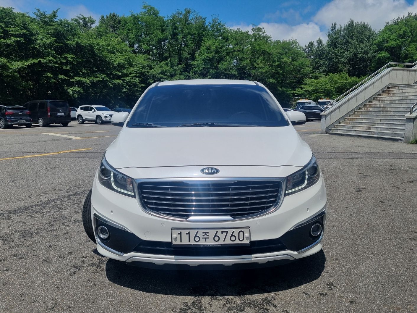 KIA CARNIVAL 2016