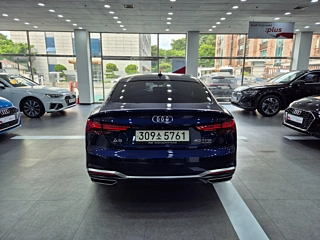 AUDI A5 F5 2023