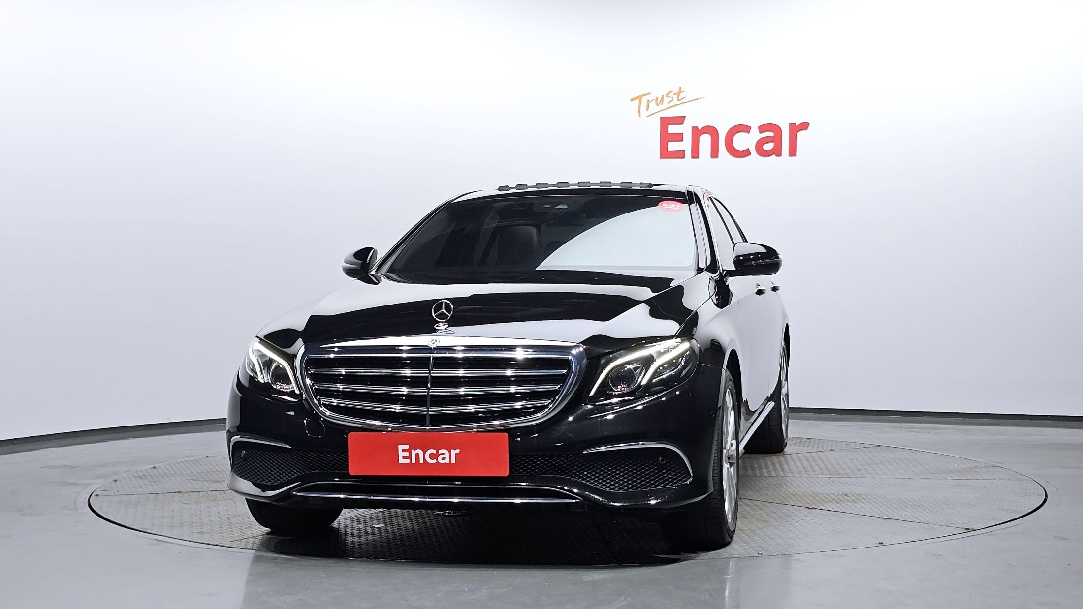MERCEDES BENZ E-CLASS W213 2020