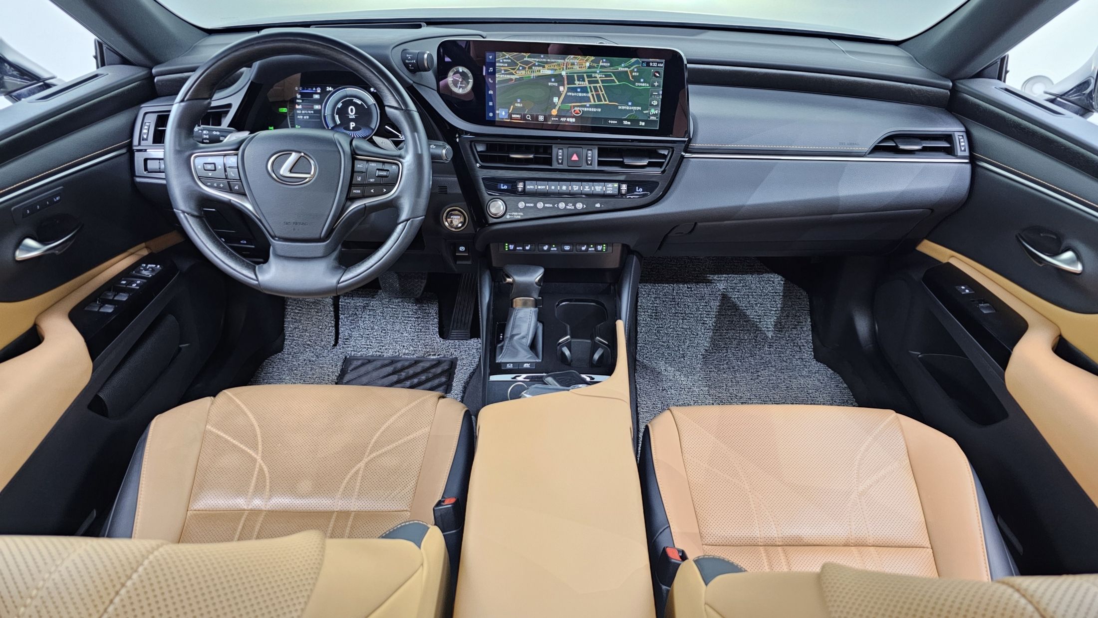 LEXUS ES300H 2024