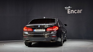 BMW 5-SERIES G30 2020