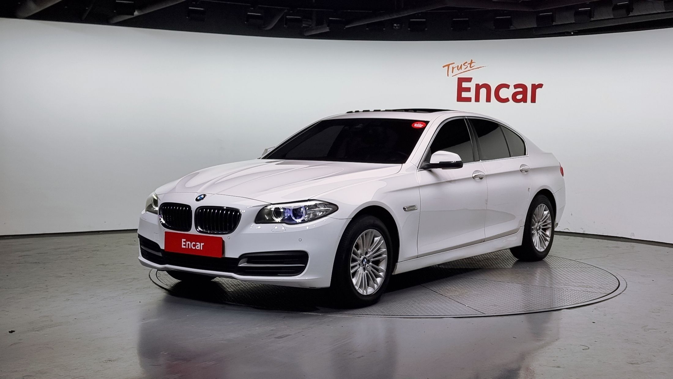 BMW 5-SERIES F10 2015
