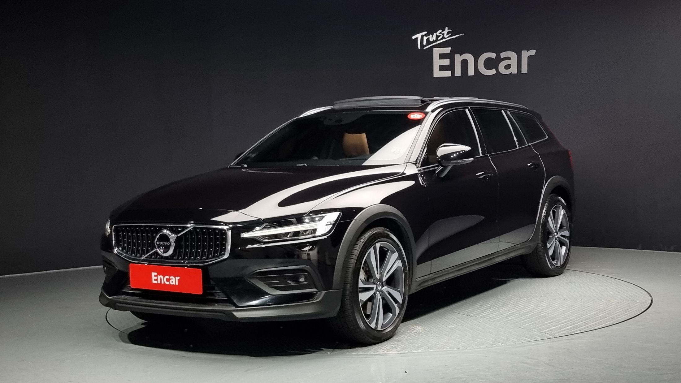 VOLVO V60 CROSS COUNTRY