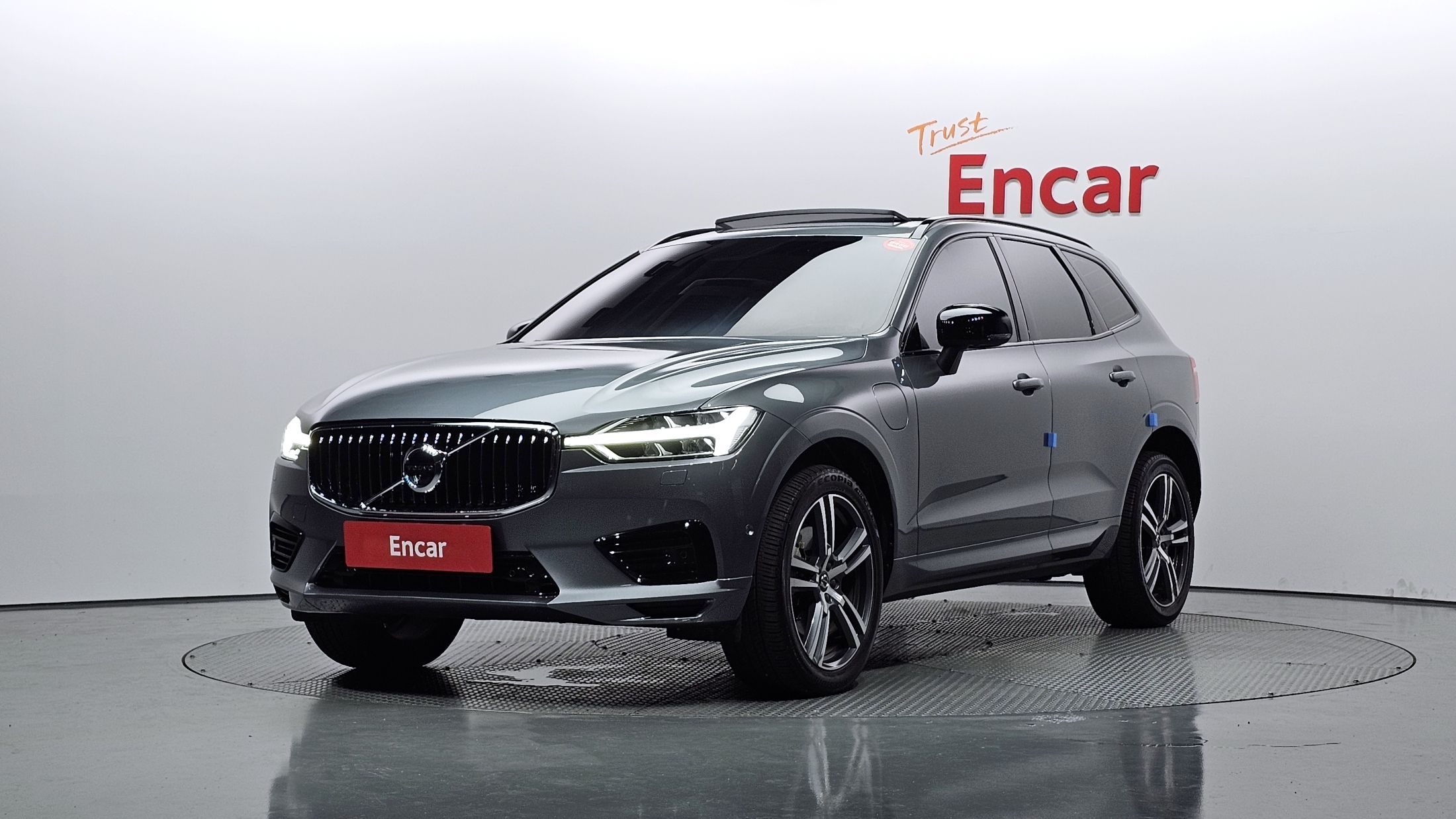 VOLVO XC60 2020