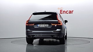 VOLVO XC60 2020