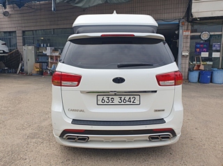 KIA CARNIVAL 2017