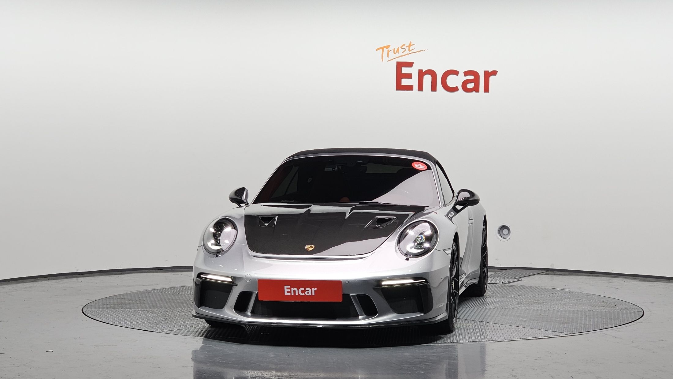 PORSCHE 911 2018