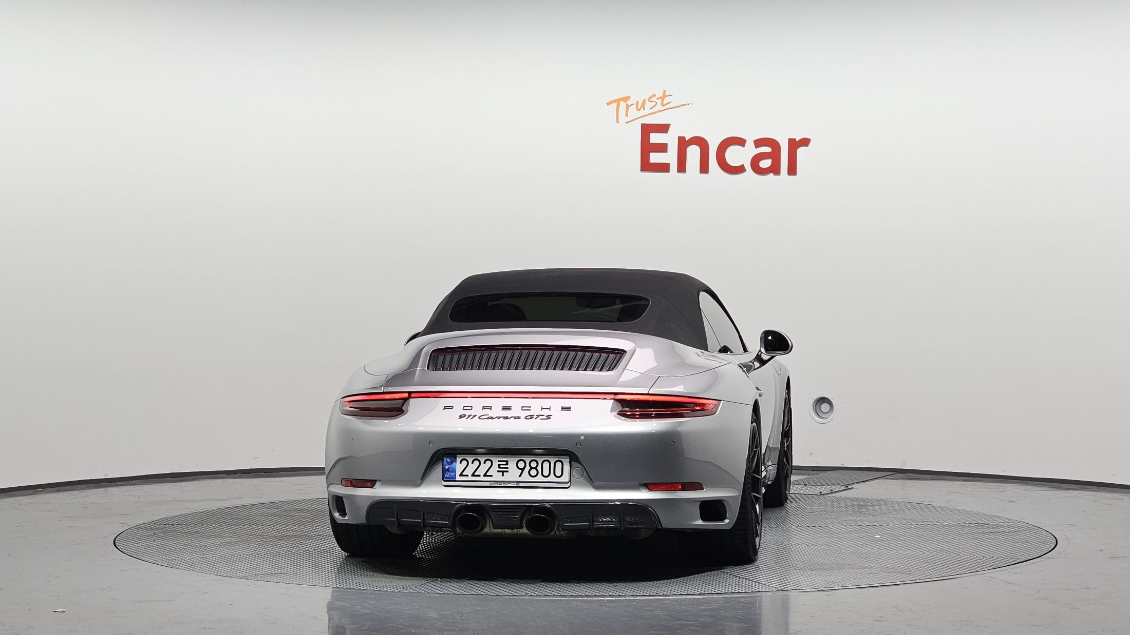 PORSCHE 911 2018