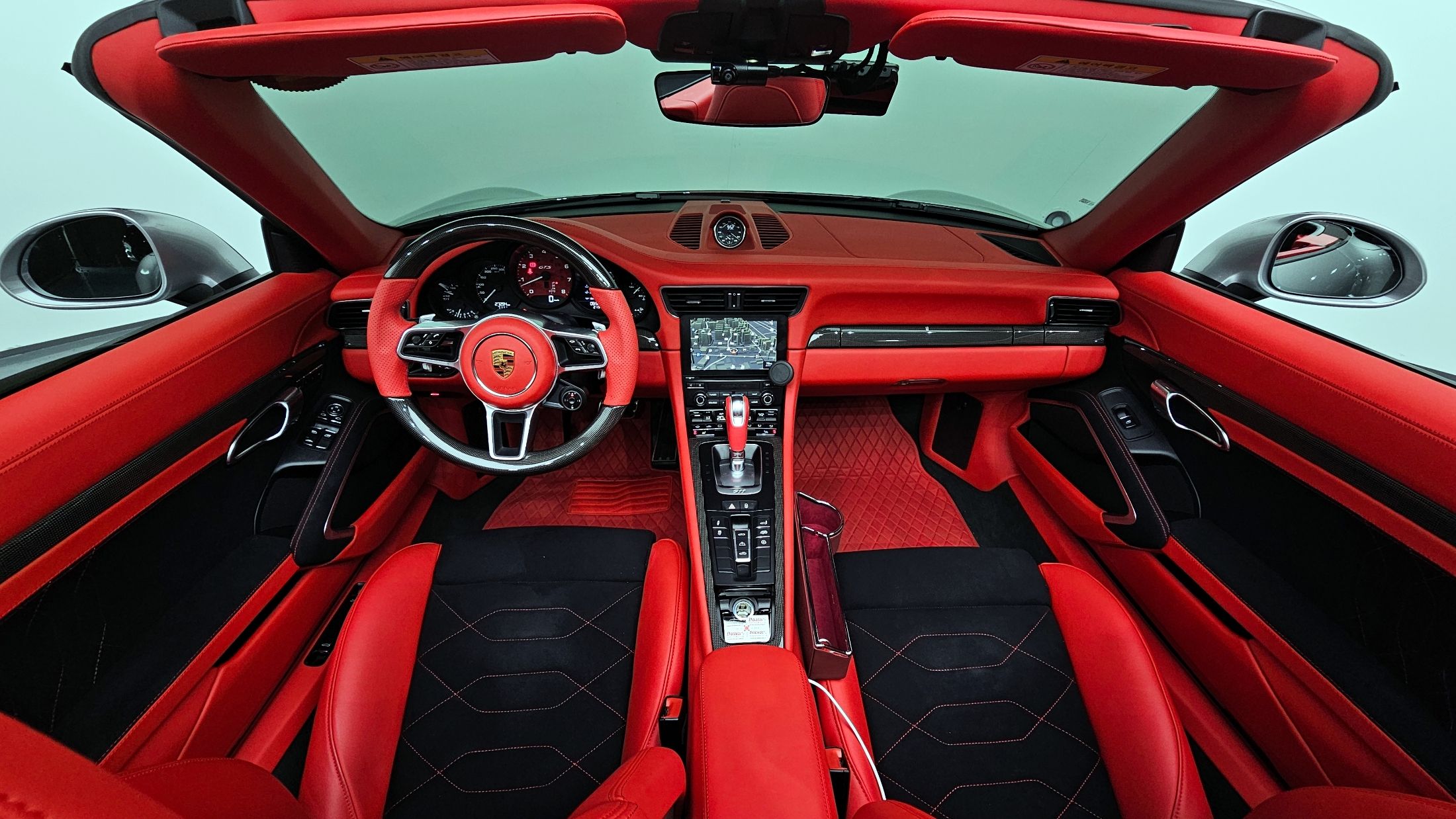 PORSCHE 911 2018