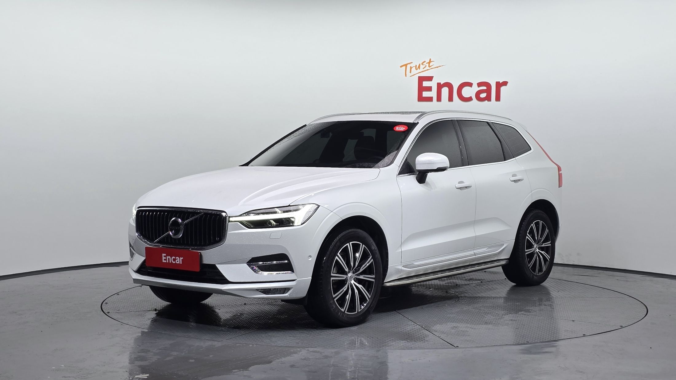 VOLVO XC60 2021