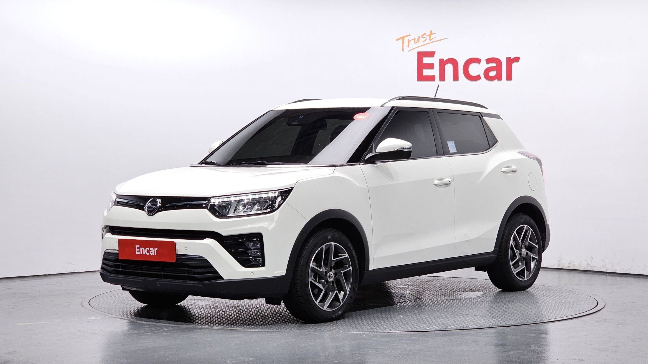 SSANGYONG TIVOLI VERY NEW 2022