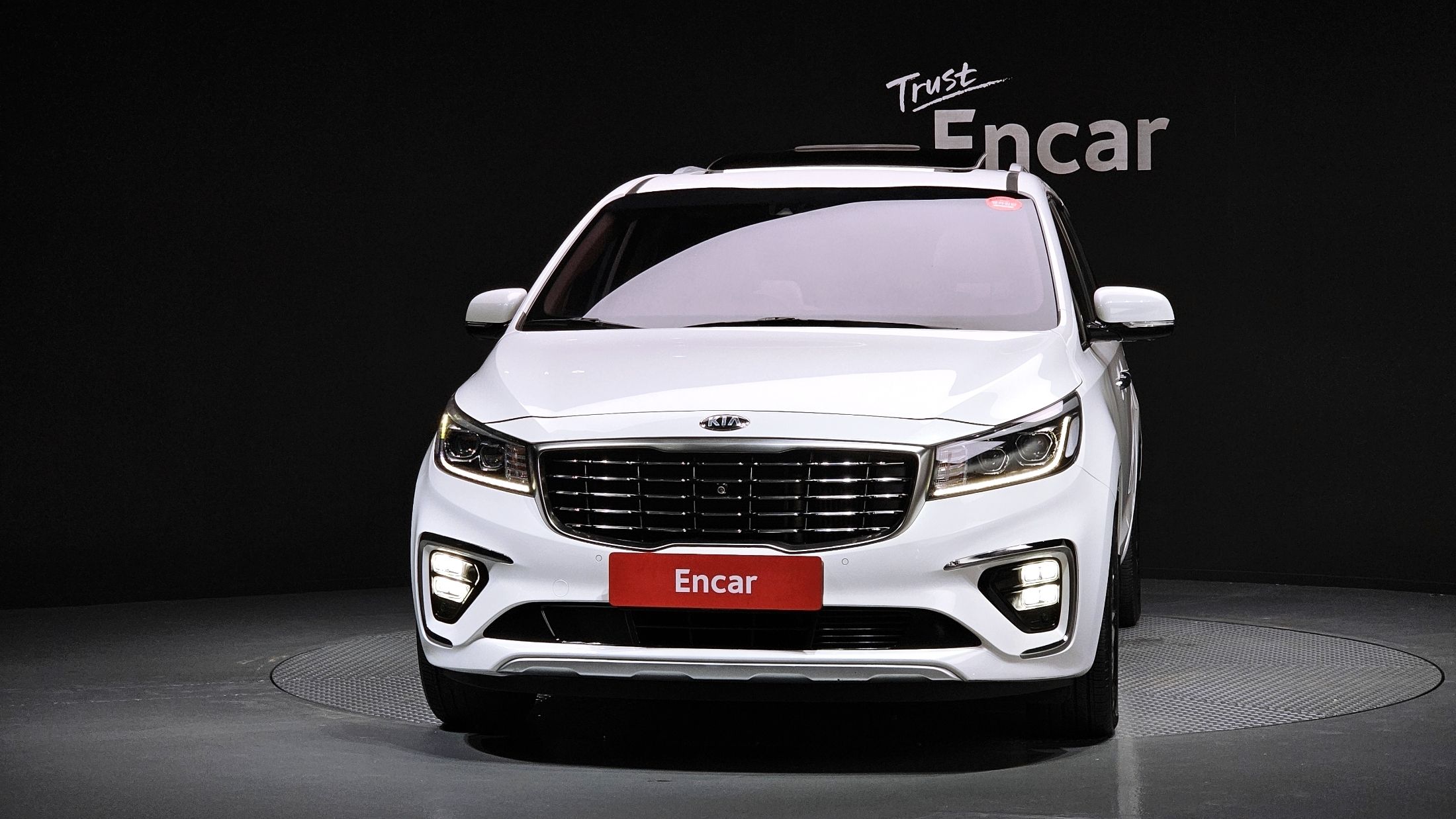 KIA CARNIVAL 2018