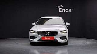VOLVO S60 2023