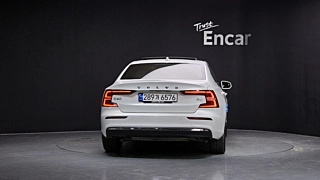 VOLVO S60 2023