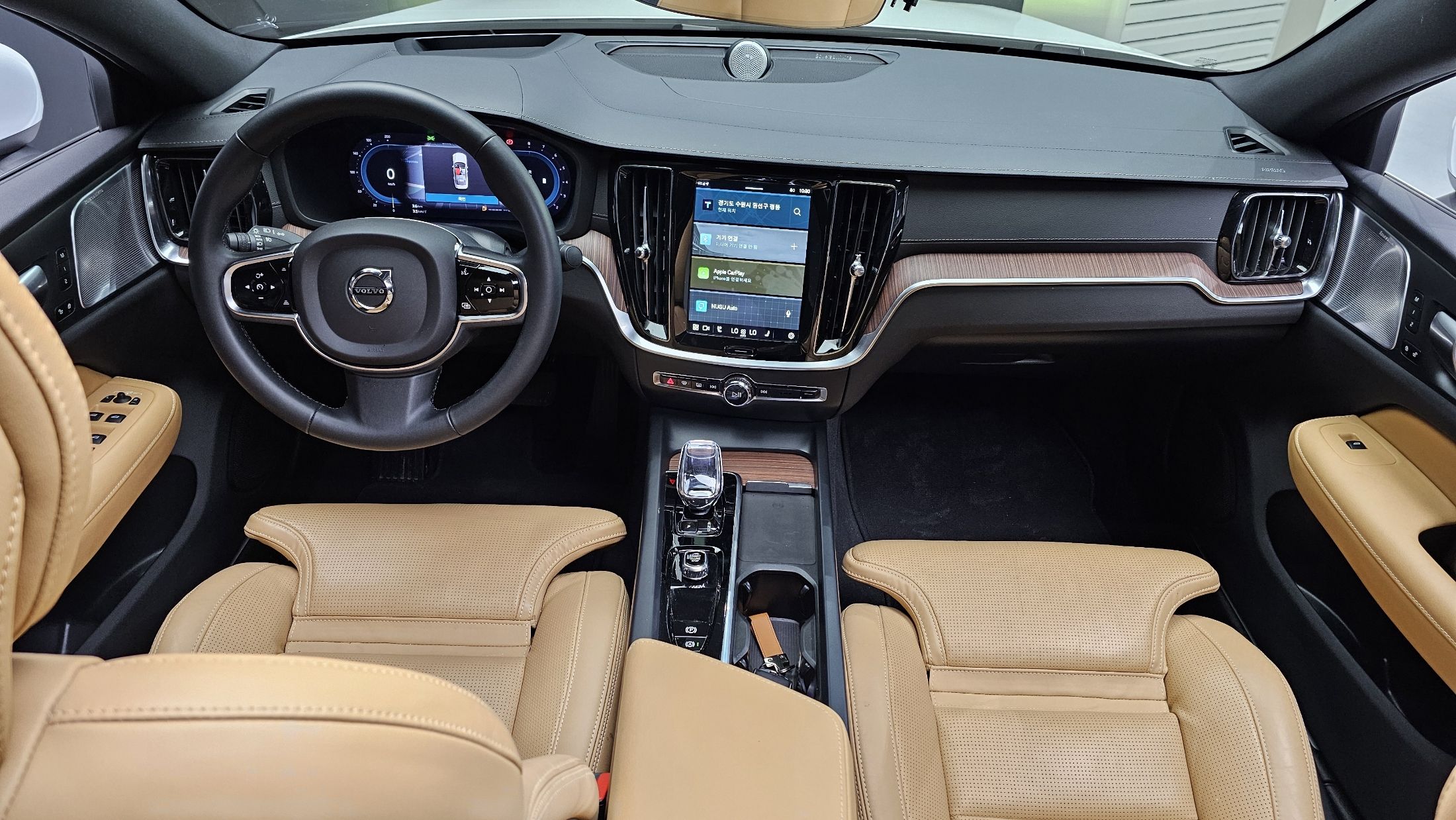 VOLVO S60 2023