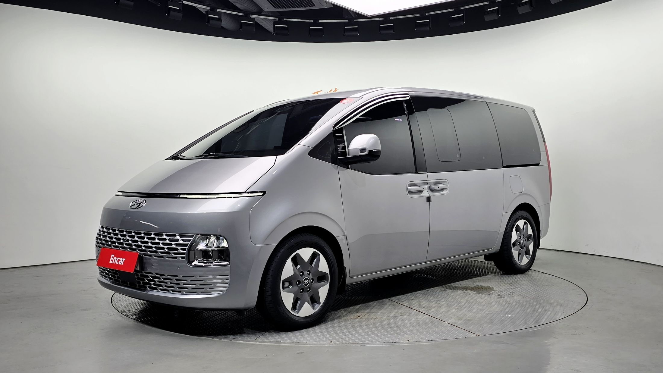 HYUNDAI STARIA 2022