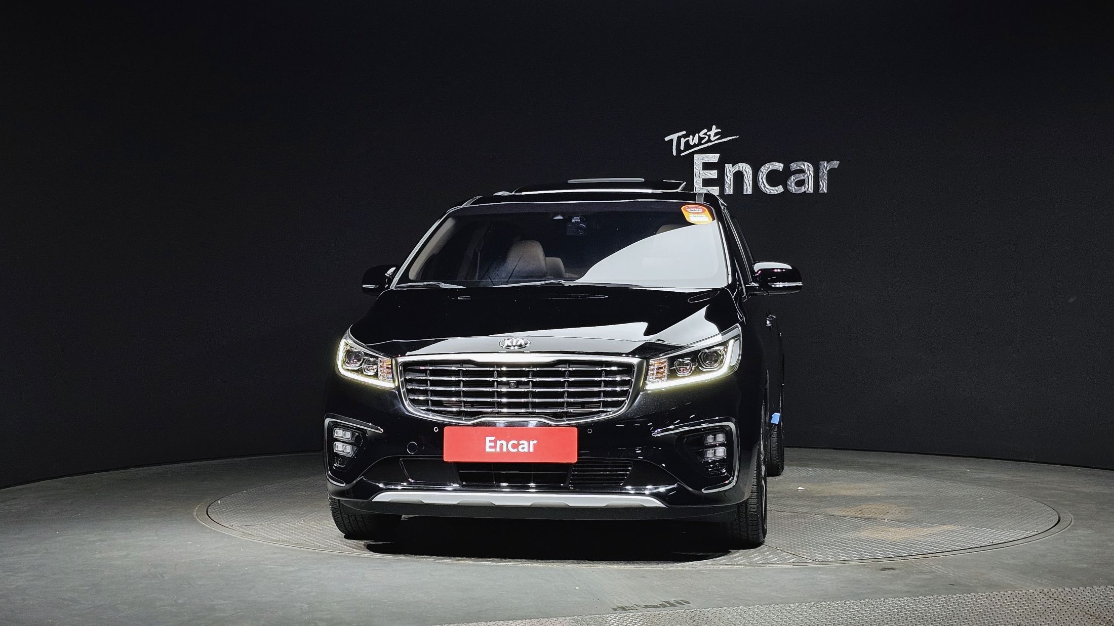 KIA CARNIVAL 2018