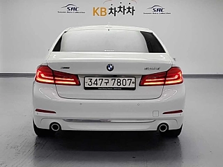 BMW 5-SERIES G30 2020