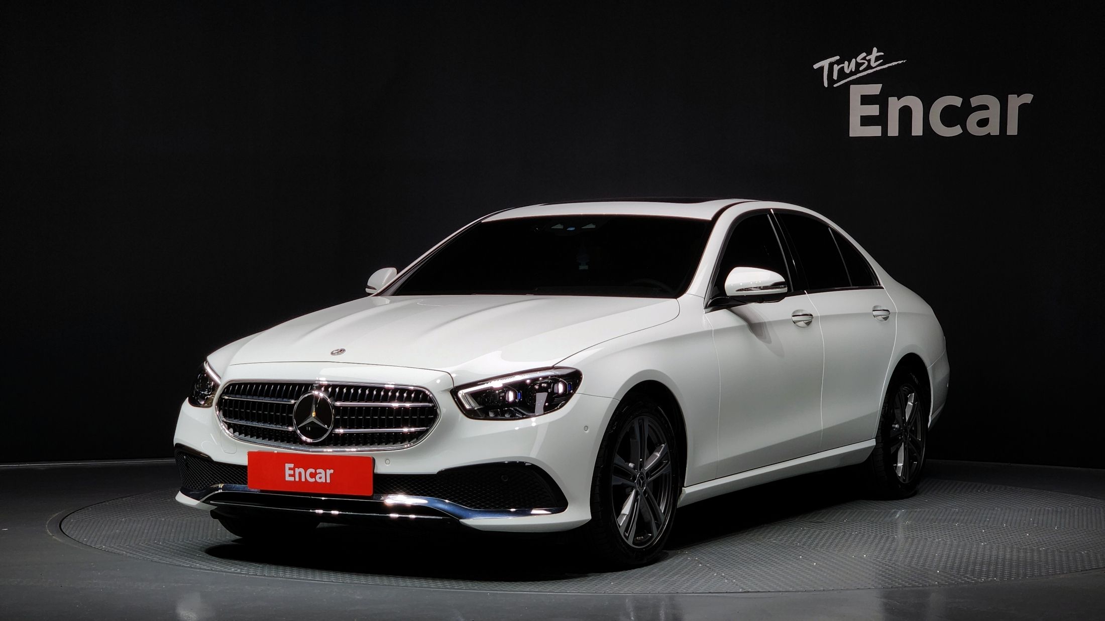 MERCEDES BENZ E-CLASS W213 2022