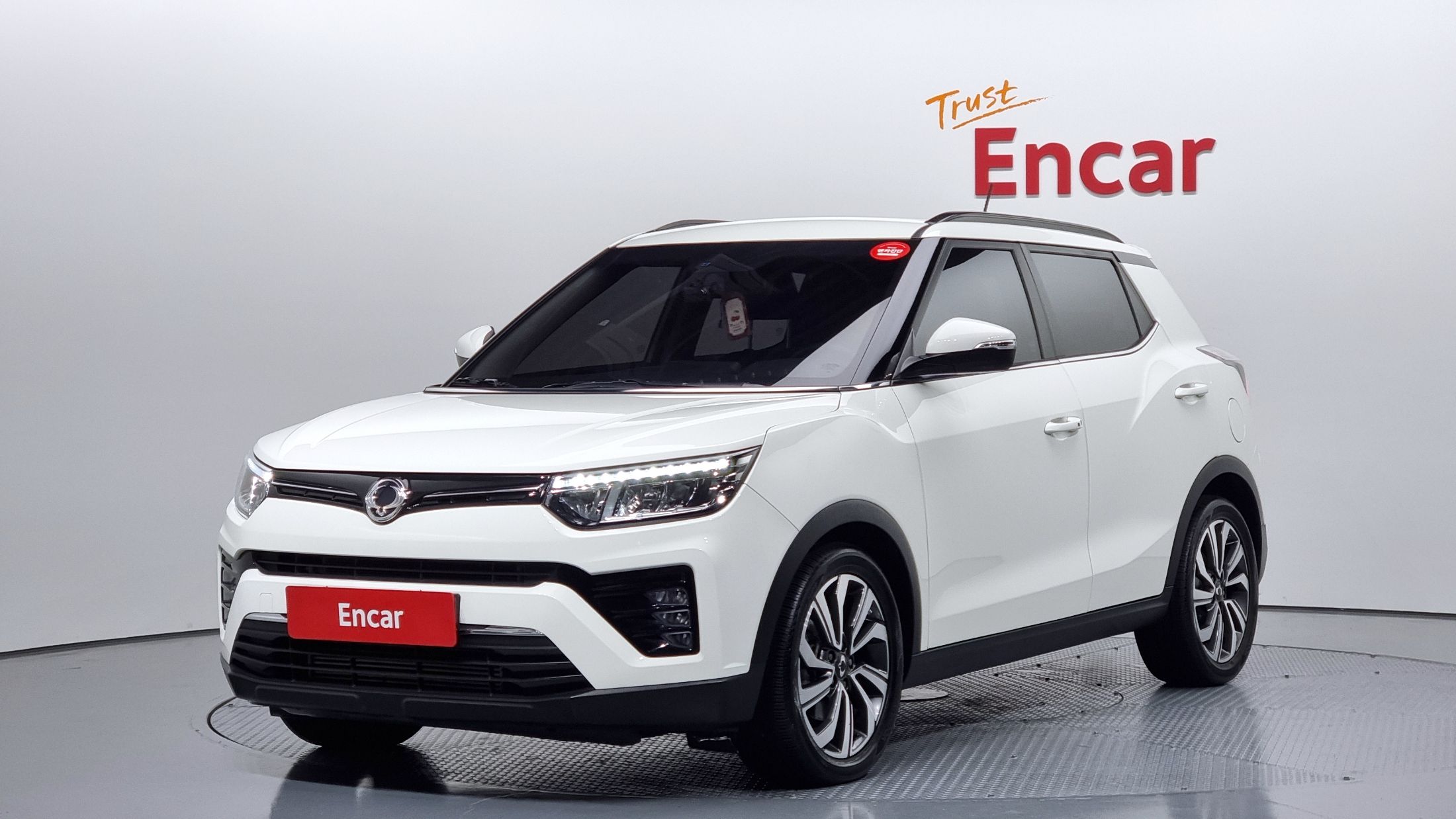 SSANGYONG TIVOLI VERY NEW 2019