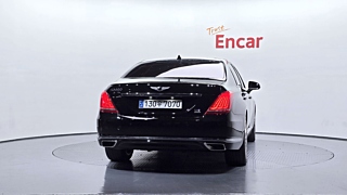 GENESIS EQ900 2016