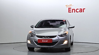 HYUNDAI AVANTE MD 2013