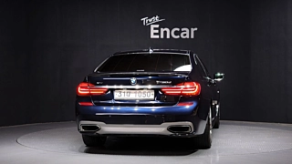 BMW 7-SERIES G11 2017