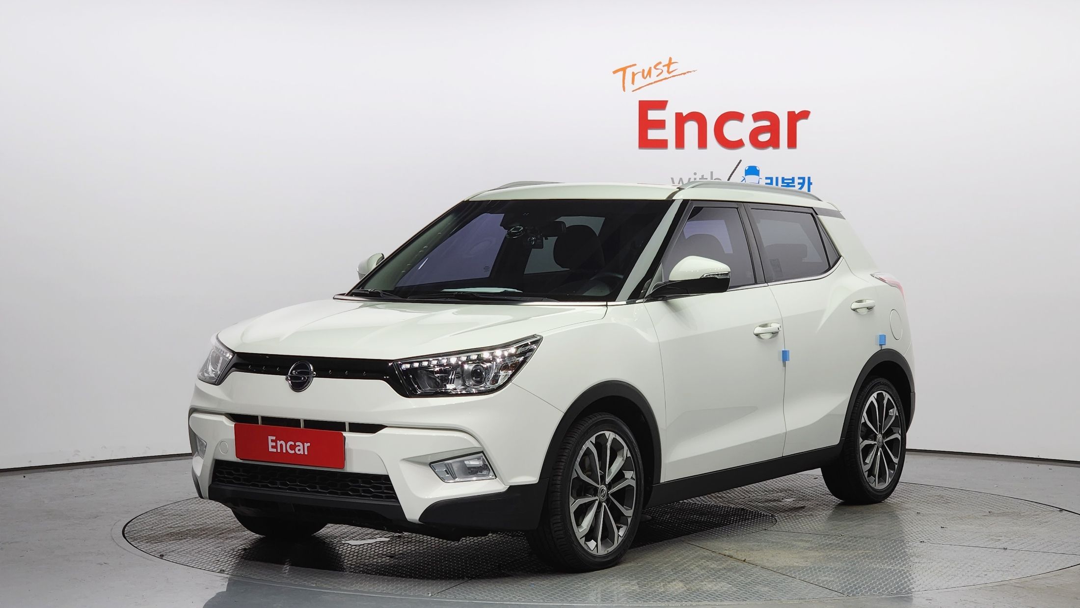SSANGYONG TIVOLI 2016