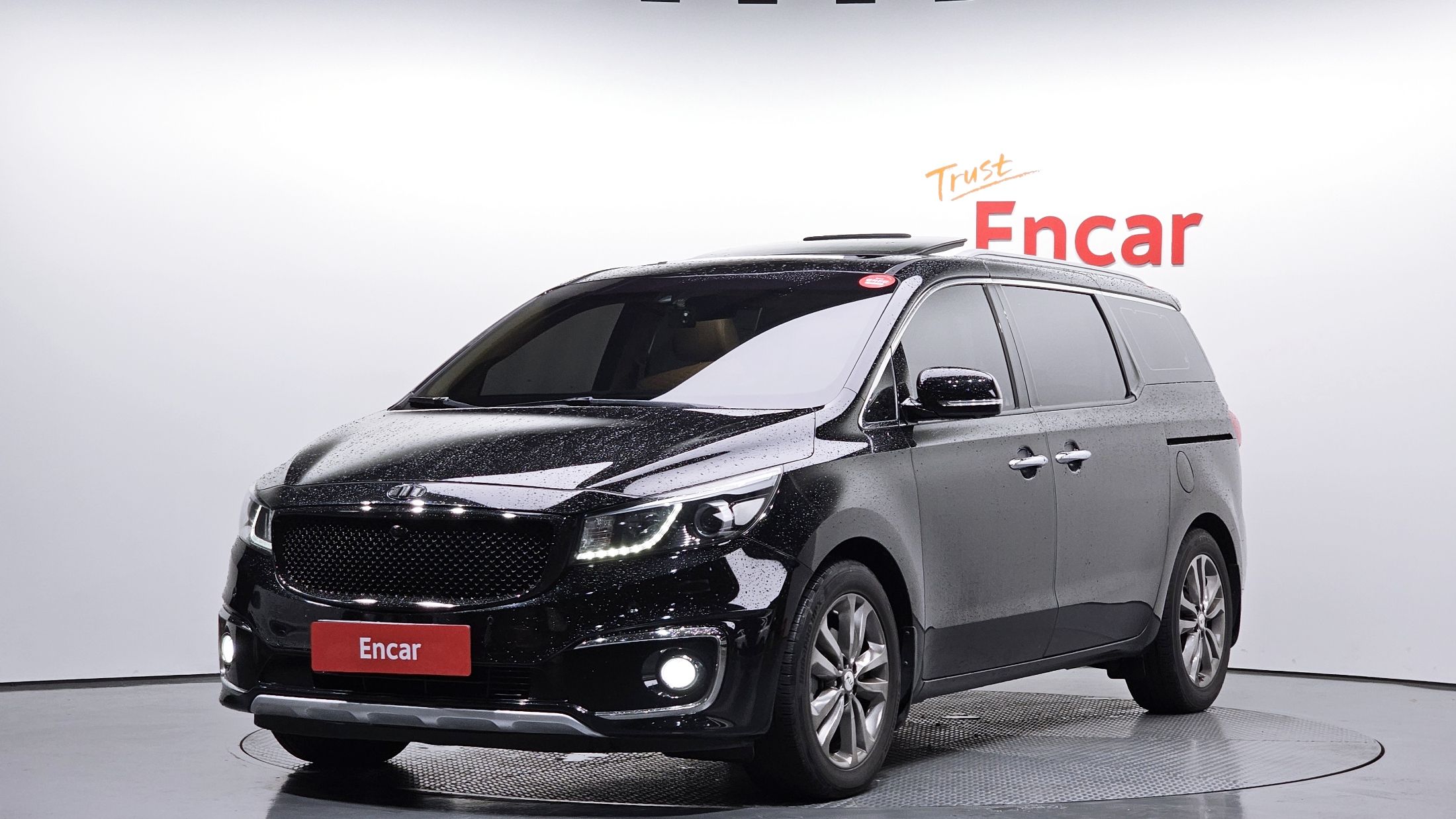 KIA CARNIVAL 2016