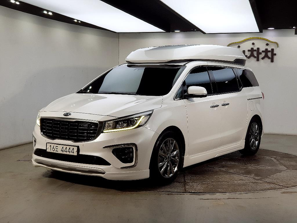 KIA CARNIVAL 2018