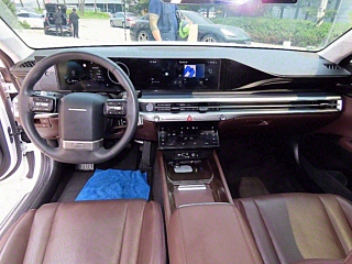 HYUNDAI GRANDEUR GN7 2023