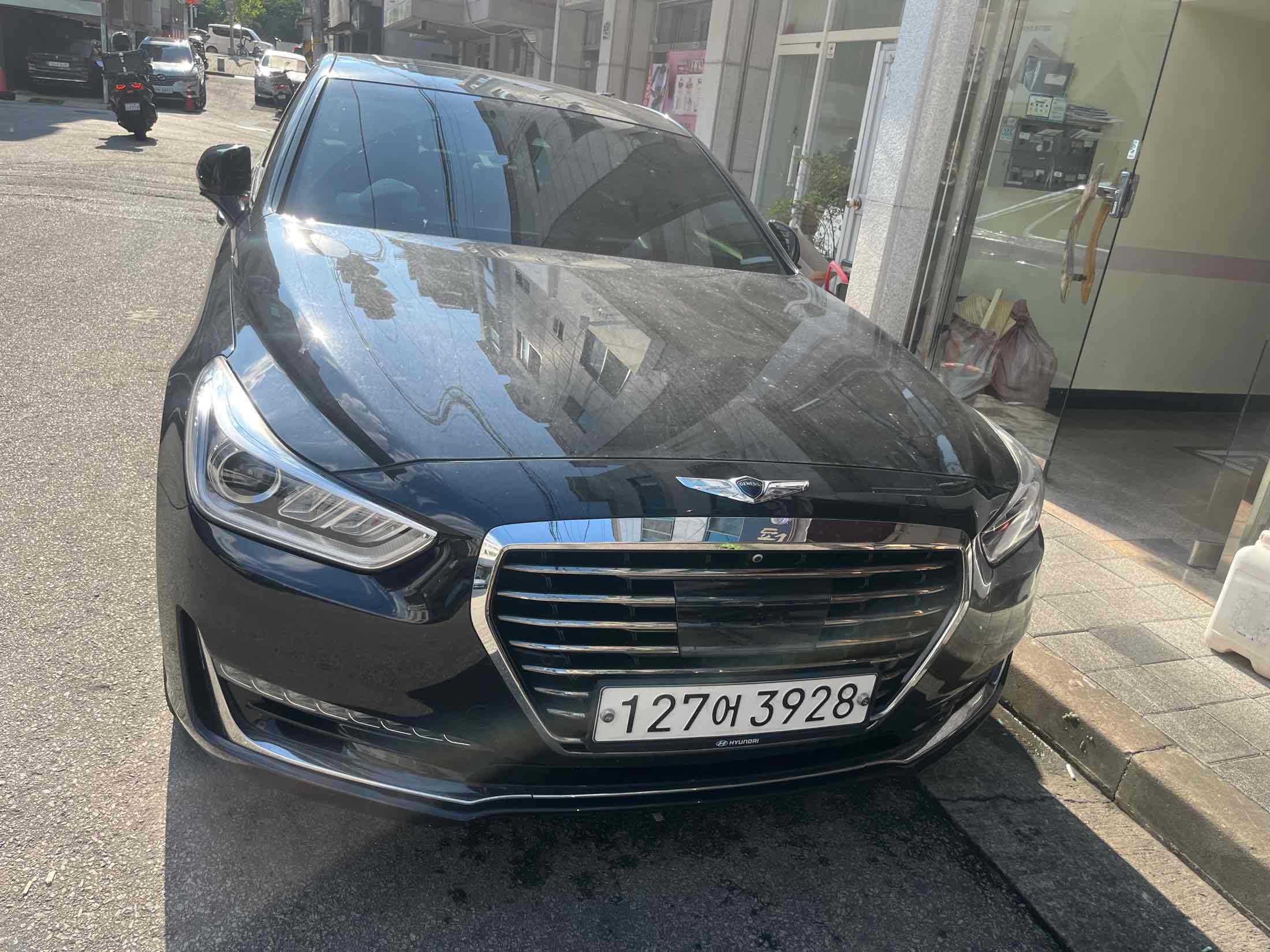 GENESIS EQ900 2017