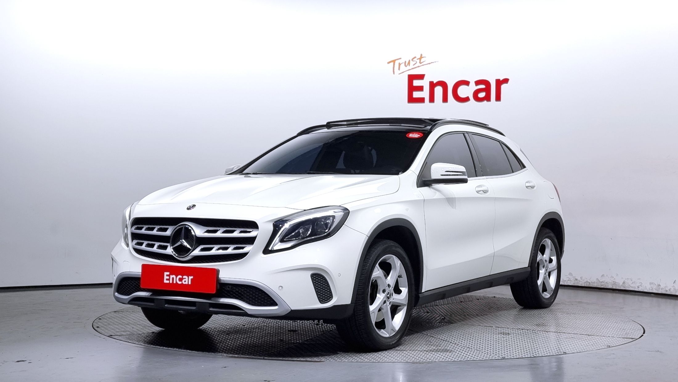 MERCEDES BENZ GLA-CLASS X156