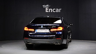 BMW 5-SERIES G30 2021