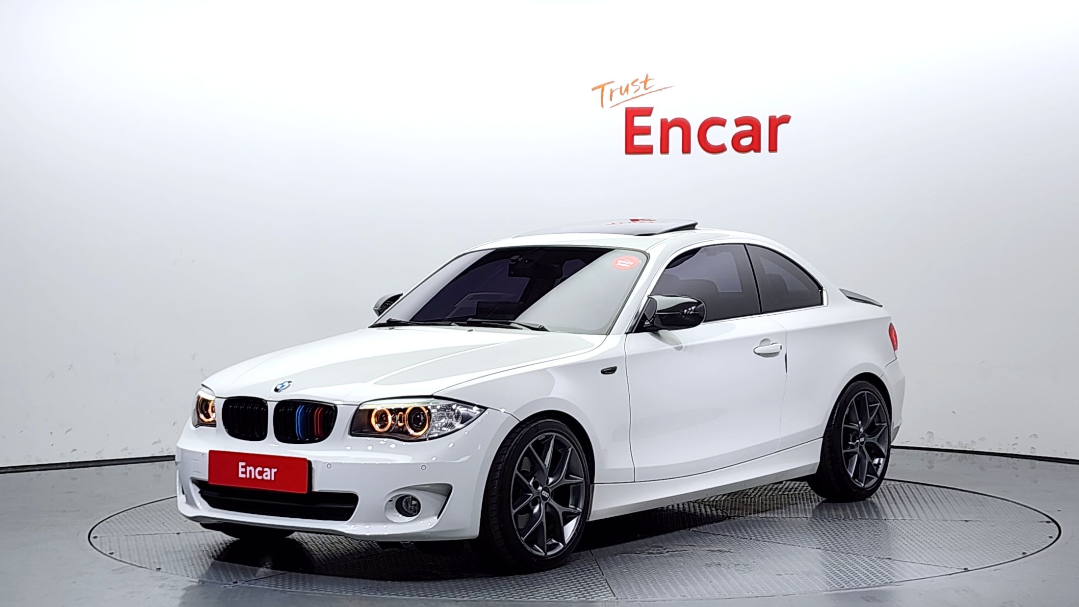 BMW 1-SERIES E82 2011