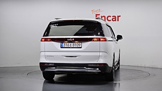 KIA CARNIVAL 2023