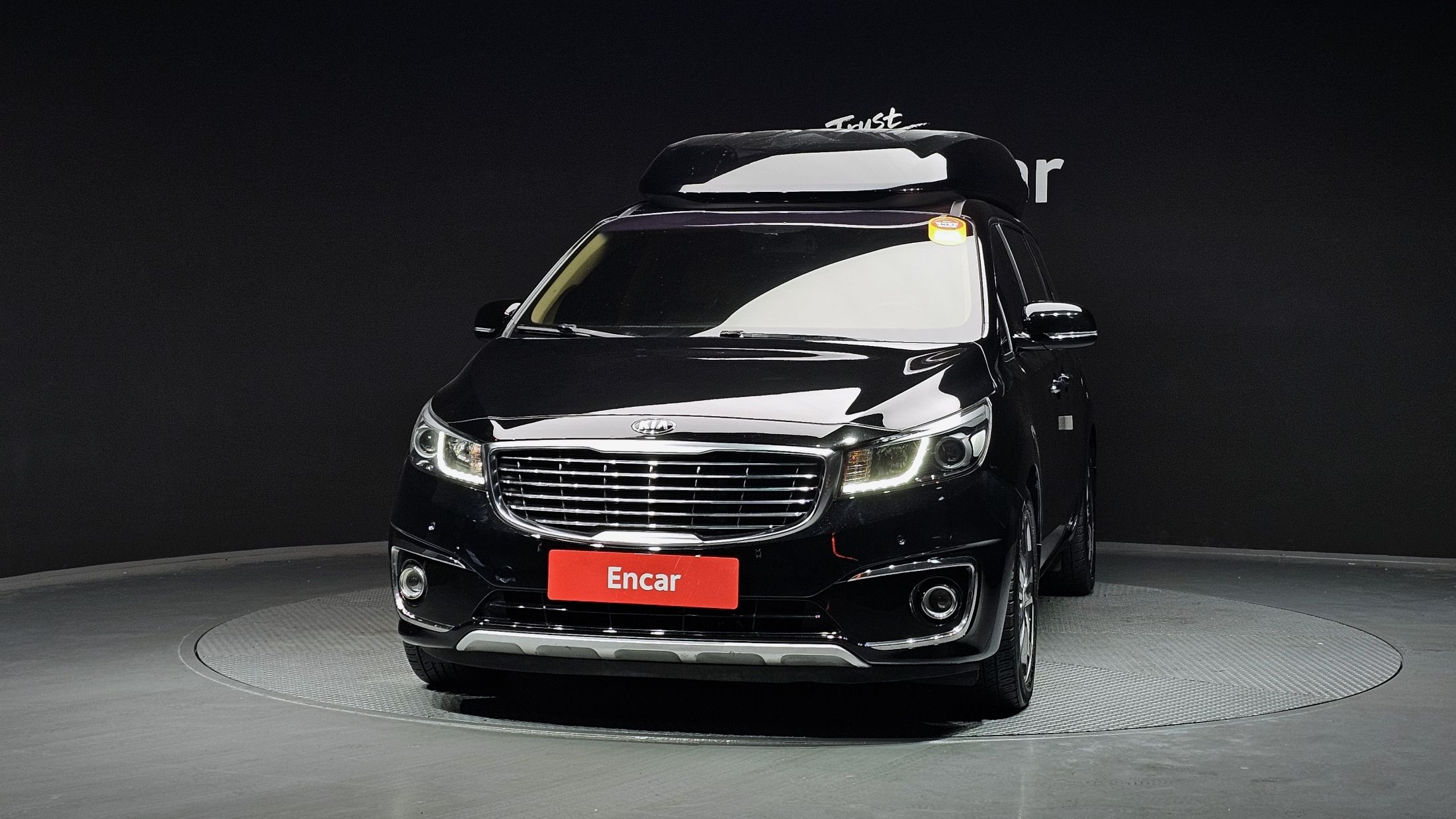 KIA CARNIVAL 2017