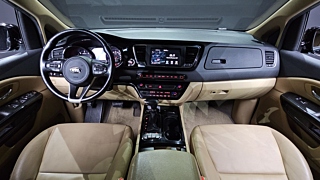 KIA CARNIVAL 2017
