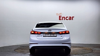 HYUNDAI AVANTE AD 2017