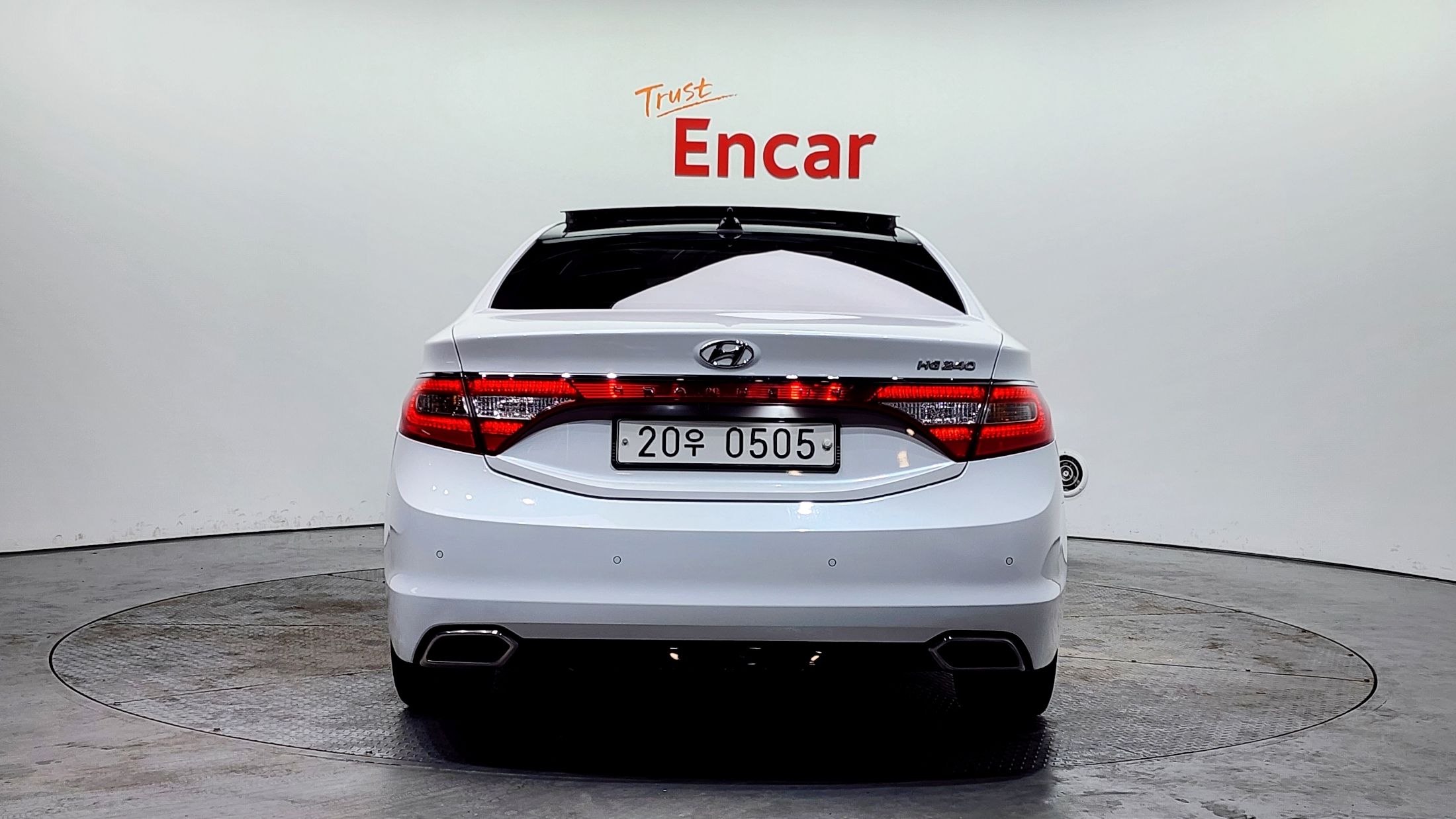 HYUNDAI GRANDEUR HG 2016